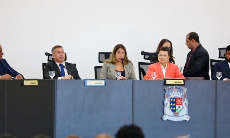 Carla Caputi na abertura do ano legislativo na Câmara de SJB