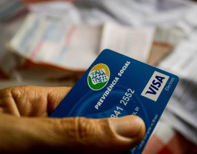 Teto de juros do consignado do INSS subirá para 1,85% ao mês