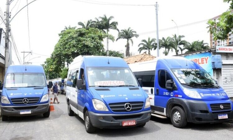 Vans do Setor C param parte da frota por falta de repasse da Prefeitura de Campos que nega