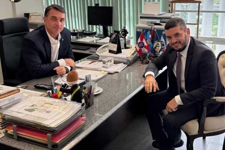 Bacellar participa do lançamento do União Progressista e se reúne com Flávio Bolsonaro