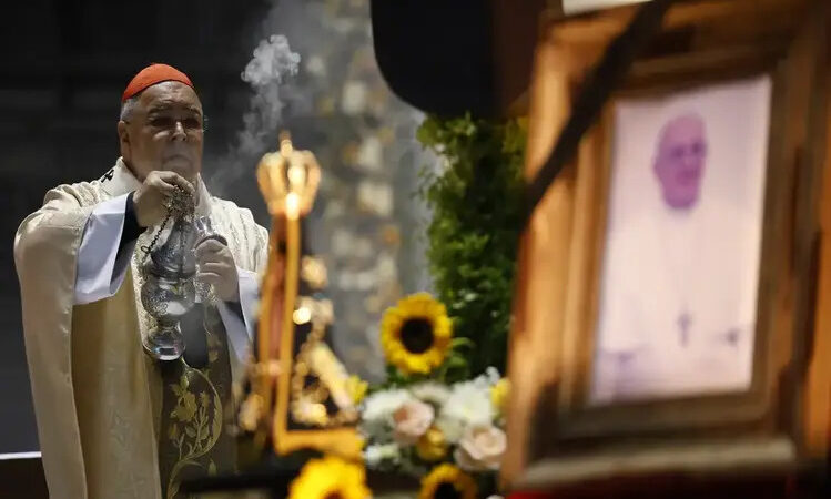 Entenda o conclave, ritual de escolha do novo papa no Vaticano
