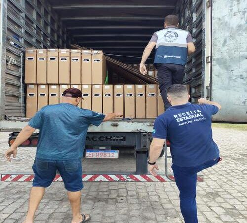 Operação Foco e Receita Estadual apreendem 346 monitores de Led, avaliados em R$ 1 milhão, em Itaperuna