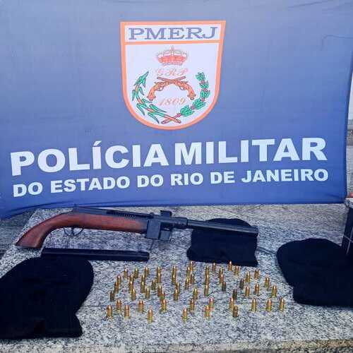 PM impede guerra de facções em Campos e apreende submetralhadora