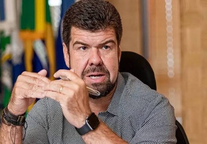 Prefeito de Macaé está em Israel sem poder deixar o país devido a guerra com o Irã
