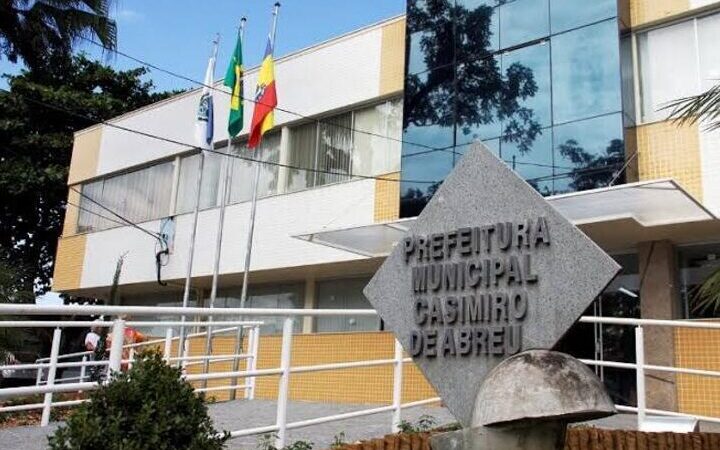 MP ajuíza ação contra prefeito de Casimiro de Abreu por improbidade administrativa