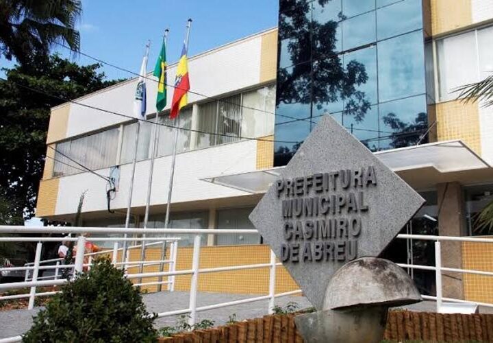 MP ajuíza ação contra prefeito de Casimiro de Abreu por improbidade administrativa