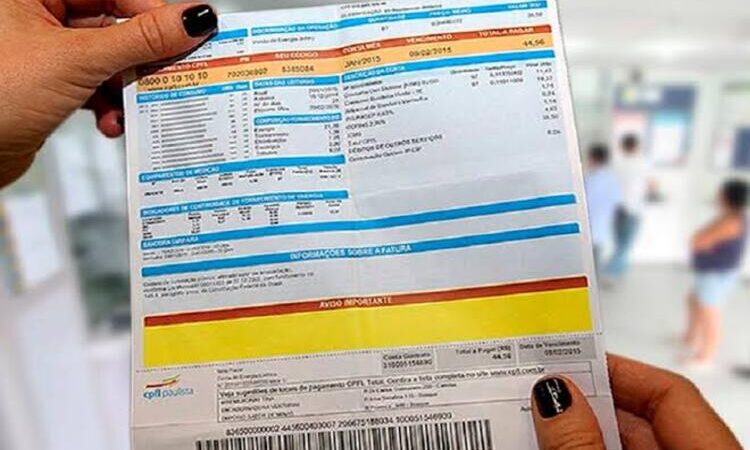 Contas de luz permanecem com bandeira tarifária vermelha em julho