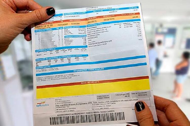 Contas de luz permanecem com bandeira tarifária vermelha em julho