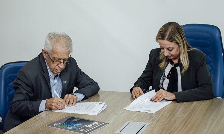 Prefeita de SFI assina termo com Firjan/Senai e oferece cursos gratuitos à população