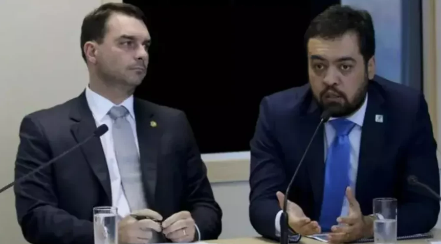 Cláudio Castro reconquista apoio da família Bolsonaro após reunião com Flávio