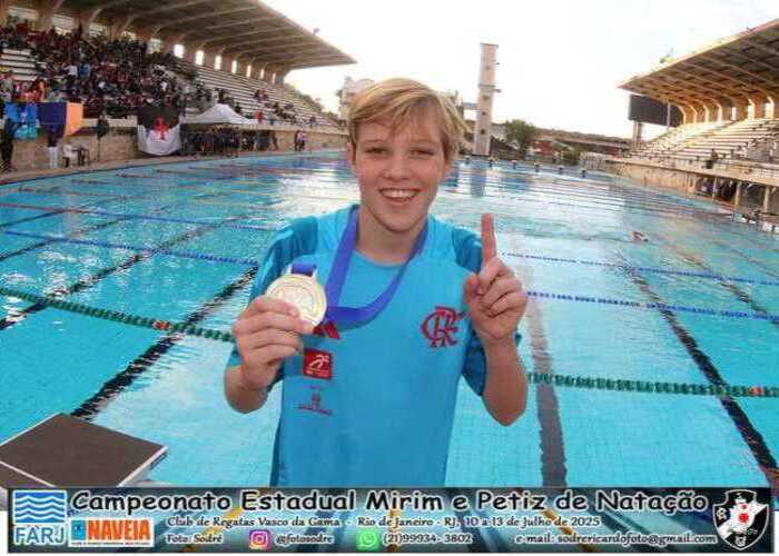 Lucca de Thuin é campeão nos 50m costas e no revezamento 4×50 medley