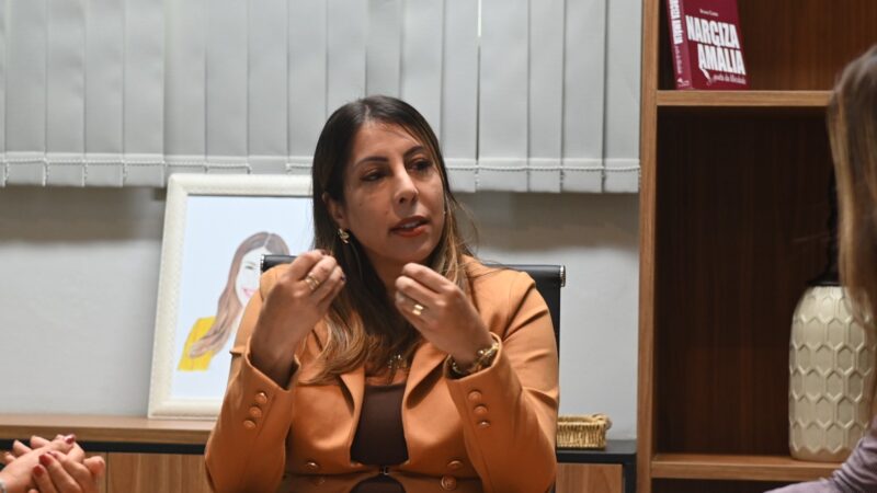 Prefeita de SJB pede ao Estado agenda com Grupo de Trabalho sobre impacto do tarifaço dos EUA