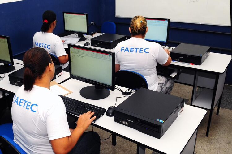 Faetec abre vagas para cadastro reserva de profissionais do Pronatec Mulheres Mil