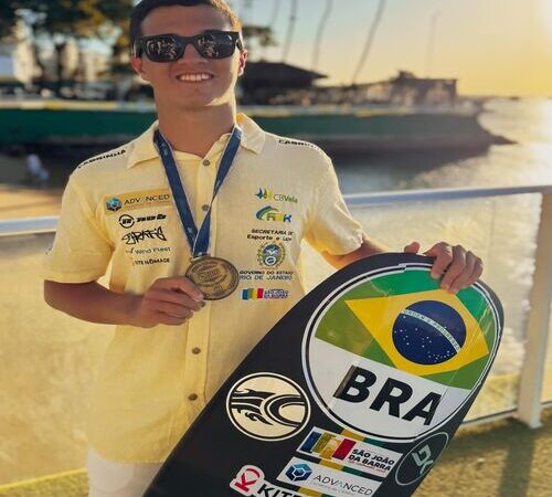 Kitesurf: Atleta de SJB é ouro na Copa Brasil de Vela de Praia de Fortaleza