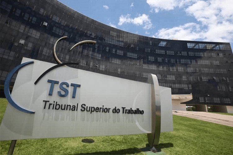 TST vai gastar R$ 10 milhões na compra de carros de luxo para ministros