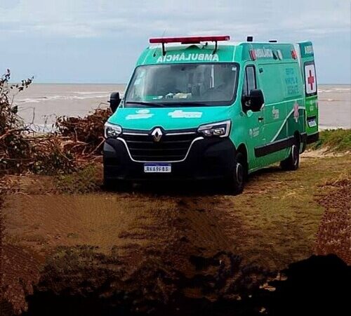 Filho da prefeita de SFI sofre acidente de moto em praia do município
