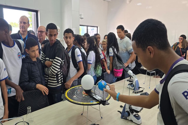 Faetec inaugura duas unidades do projeto Intramuros em São Fidélis