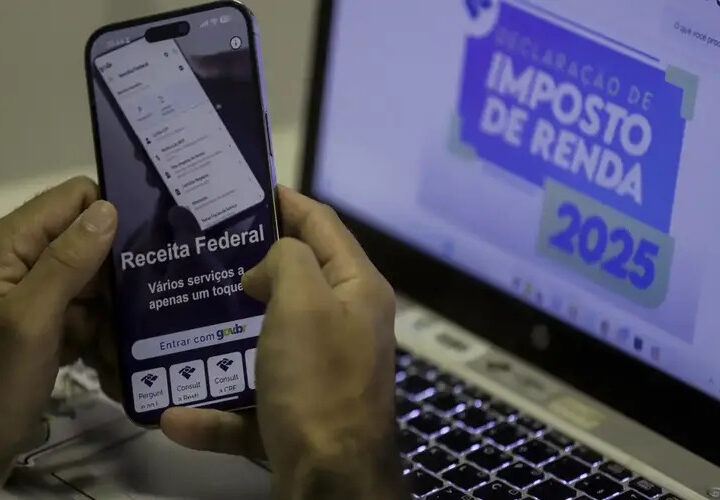 Receita paga nesta sexta-feira quarto lote de restituição do IR