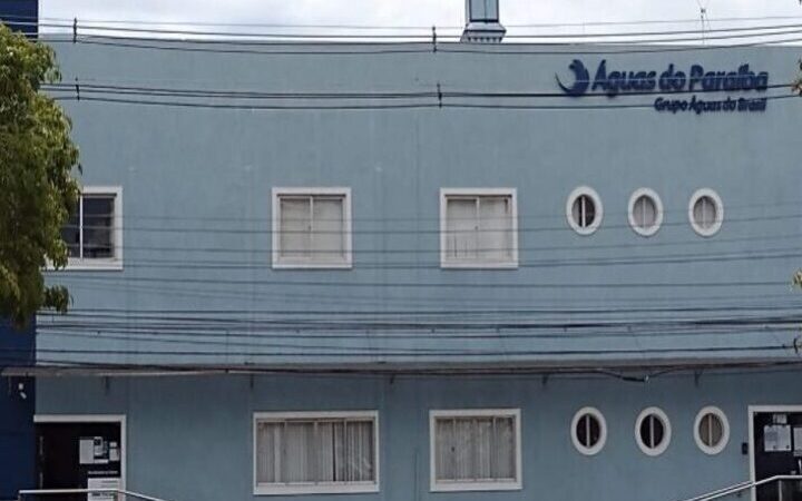 Domingo sem água em Campos