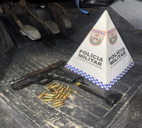 Casal é preso em SJB com uma Taurus equipada com kit rajada fabricado nos EUA