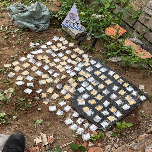 PM apreende drogas em duas ações na área de Guarus, em Campos