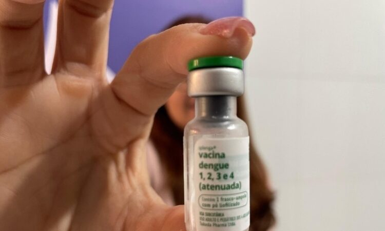 Saúde de SJB amplia pontos de vacinação contra a dengue e reforça apelo