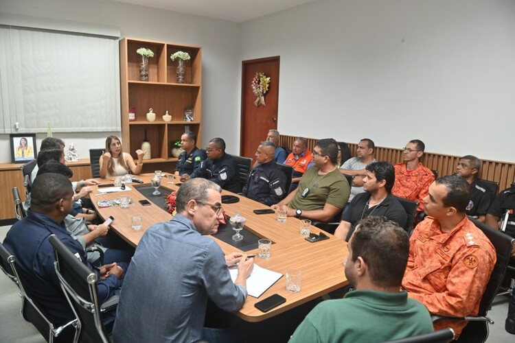 Reunião alinha segurança integrada para o Réveillon e verão em SJB