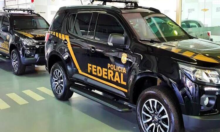 PF investiga aliciamento de mulheres no Brasil, um mandado foi cumprido em Rio das Ostras