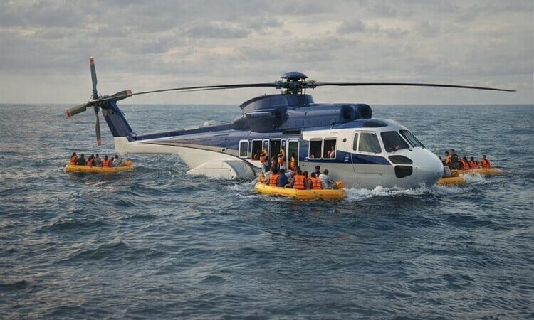 Helicóptero realiza pouso forçado a 30 quilômetros da costa de Cabo Frio