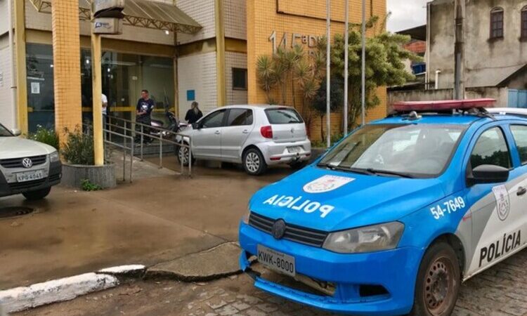Motorista que dirigia carro em que criança de 9 anos morreu em SJB é preso por embriaguez