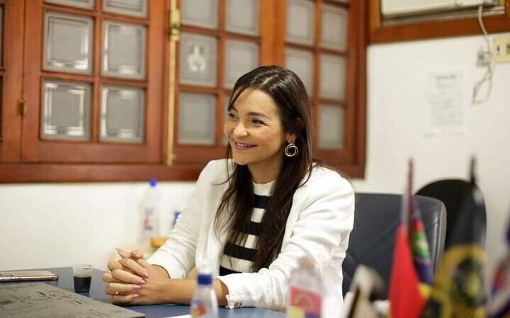 Madeleine deixa grupo político de Bacellar e anuncia apoio a Flávio Bolsonaro