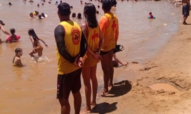 Resgates em praias do estado do RJ passaram de mil durante o período do Carnaval