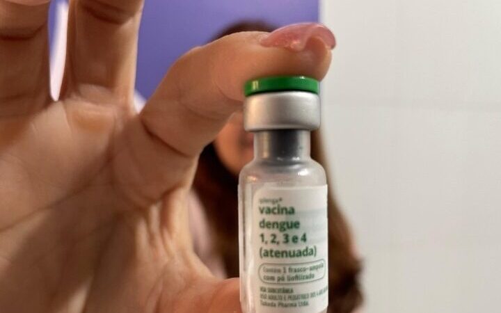 Equipes do SUS começam a receber vacina do Butantan contra a dengue