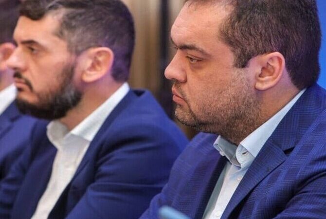 TSE forma maioria para tornar inelegíveis Cláudio Castro e Rodrigo Bacellar