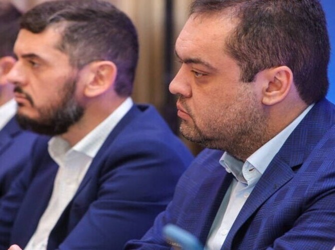 TSE forma maioria para tornar inelegíveis Cláudio Castro e Rodrigo Bacellar