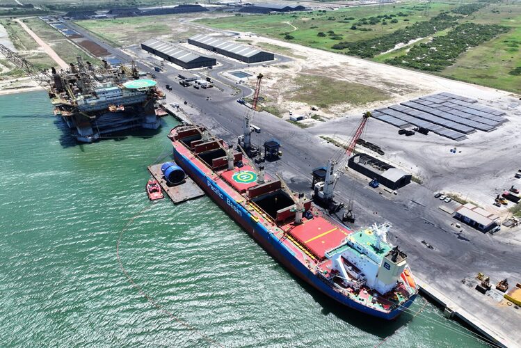 Porto do Açu: consolidação do “Porto de Goiás” na nova fronteira da exportação brasileira