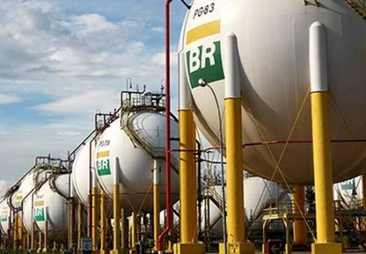 Produção industrial fluminense registra crescimento em dezembro de 2025