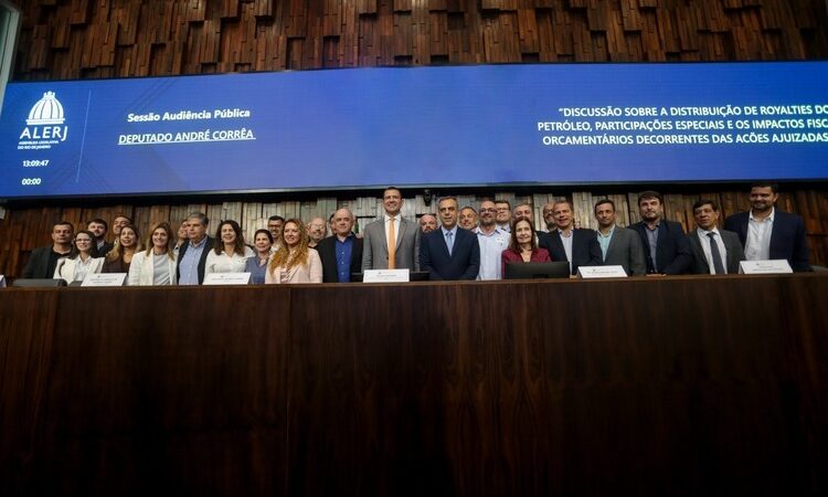 Políticos se reúnem na Alerj e vão enviar ao STF Manifesto contra redistribuição dos royalties