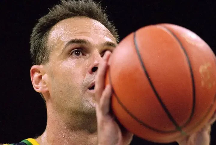 Oscar Schmidt morre aos 68 anos em São Paulo