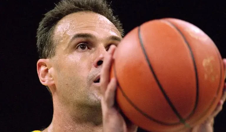 Oscar Schmidt morre aos 68 anos em São Paulo