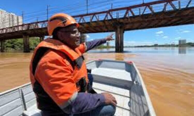 Interdição da ponte Barcelos Martins, em Campos, completa dois meses