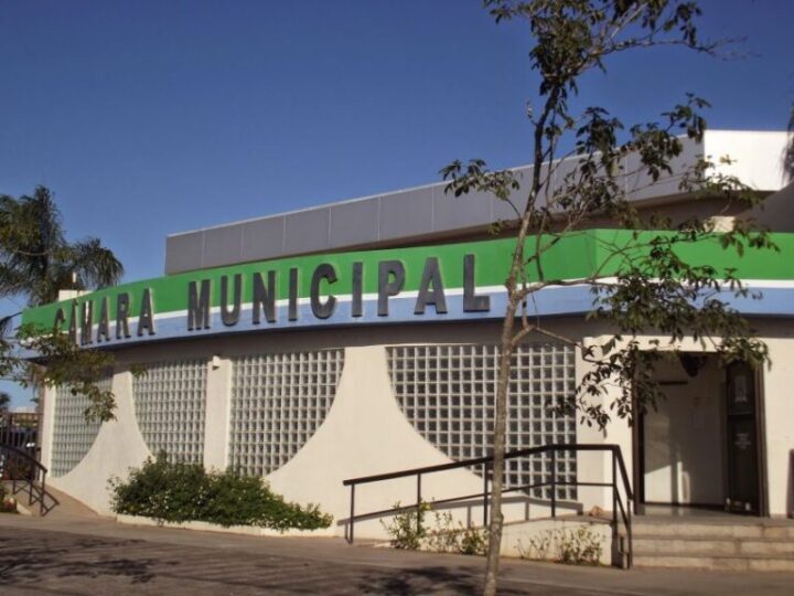 Câmara de Rio das Ostras anuncia concurso com 38 vagas e salário de até R$ 5.700