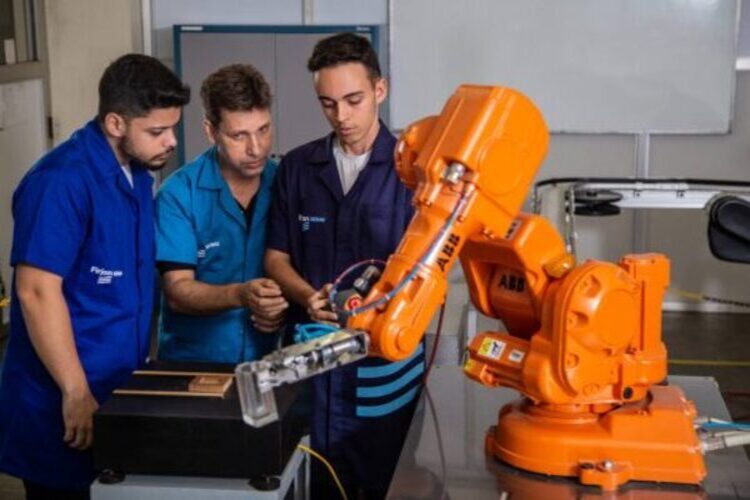 Firjan Senai Campos e Macaé têm quase 1 mil vagas gratuitas em qualificação profissional